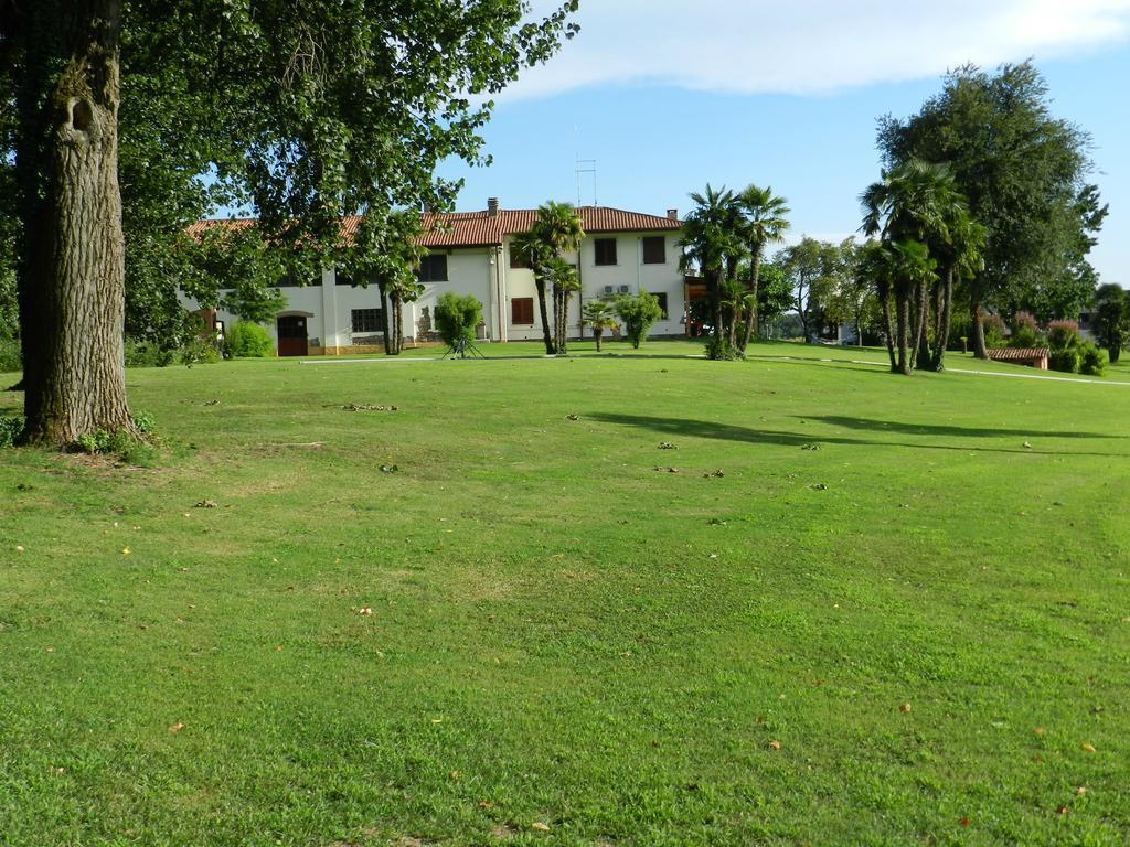 Отель Agriturismo Zio Michele Изола-делла-Скала Экстерьер фото