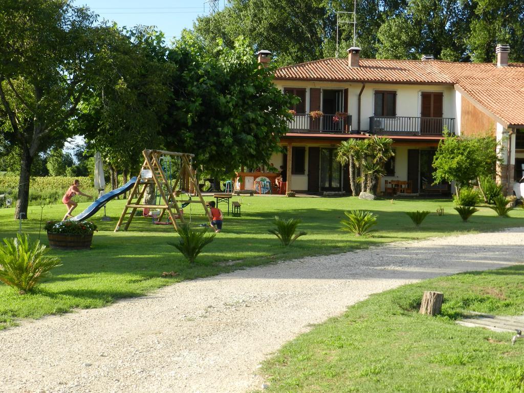 Отель Agriturismo Zio Michele Изола-делла-Скала Экстерьер фото