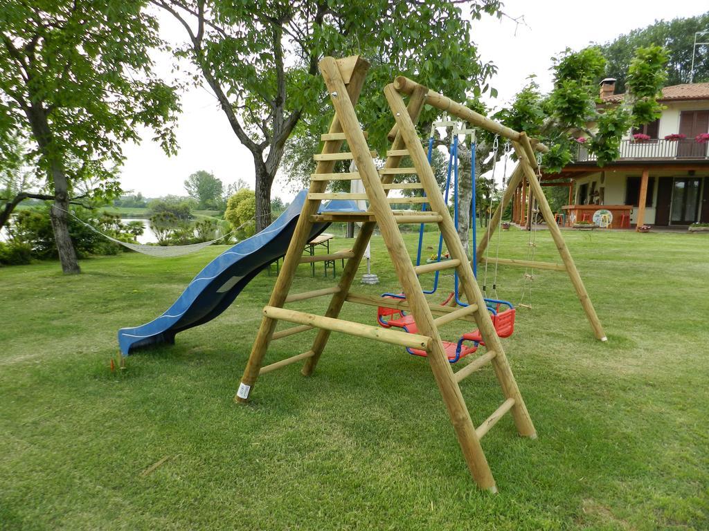 Отель Agriturismo Zio Michele Изола-делла-Скала Экстерьер фото
