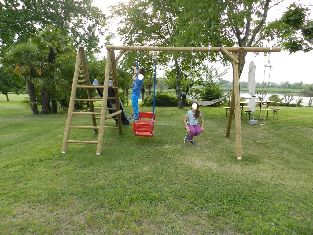 Отель Agriturismo Zio Michele Изола-делла-Скала Экстерьер фото