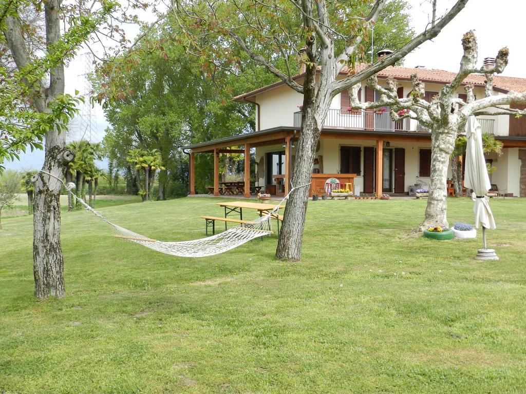 Отель Agriturismo Zio Michele Изола-делла-Скала Экстерьер фото